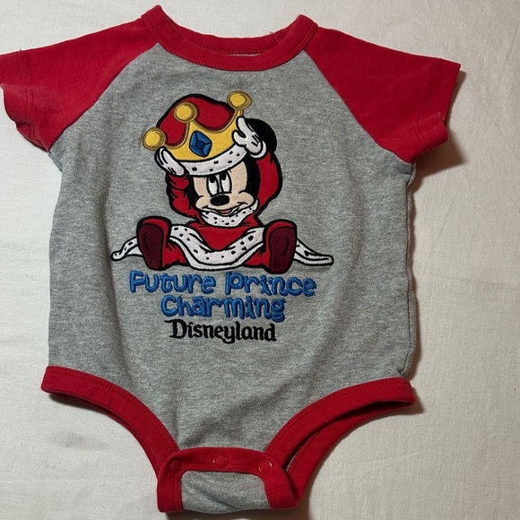 Disneyland - Mickey Mouse Future Prince Bodysuit Onesie - Gray and Red - Picture 1 of 3